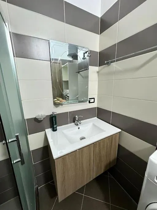 Cozy Apartment Near The Beach Vlore Albania
